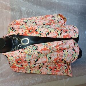 AGB Bright Cropped Floral Blazer